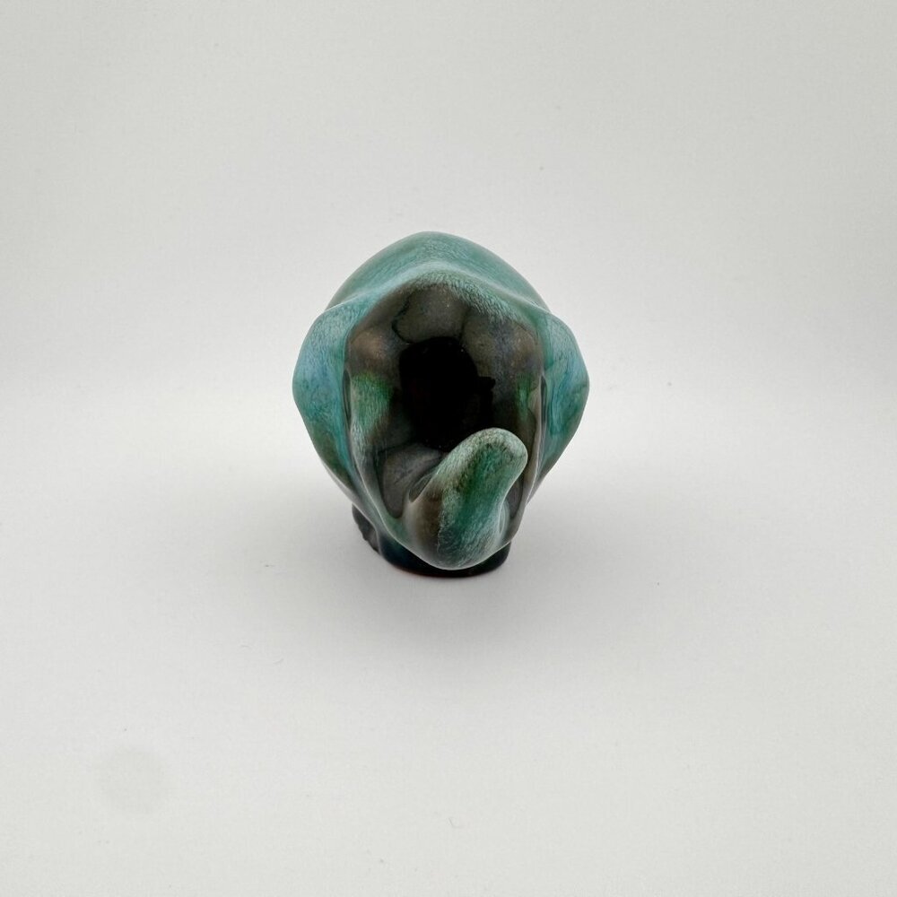 Vintage Blue Mountain Art Pottery Baby Elephant Figurine Green Glaze - Picture 2 of 7
